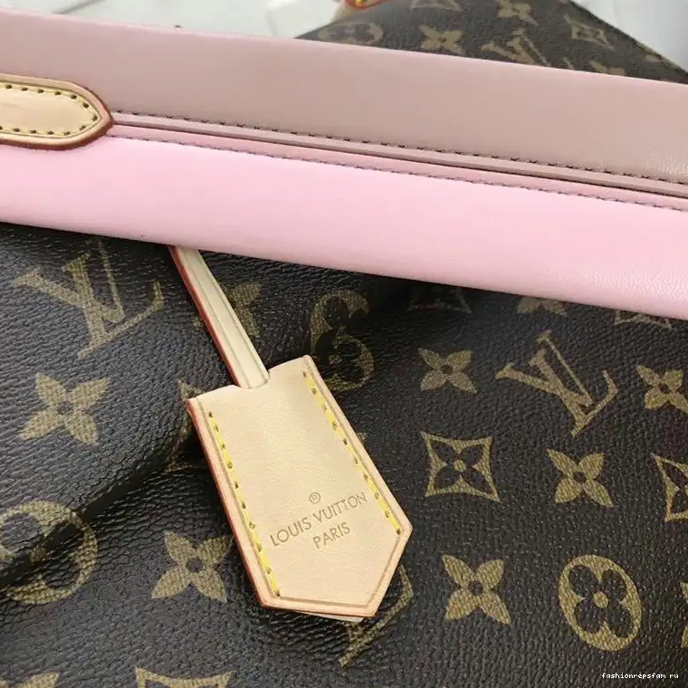 Fashionrepsfam ru LV 19T1L0219 Bags 0508